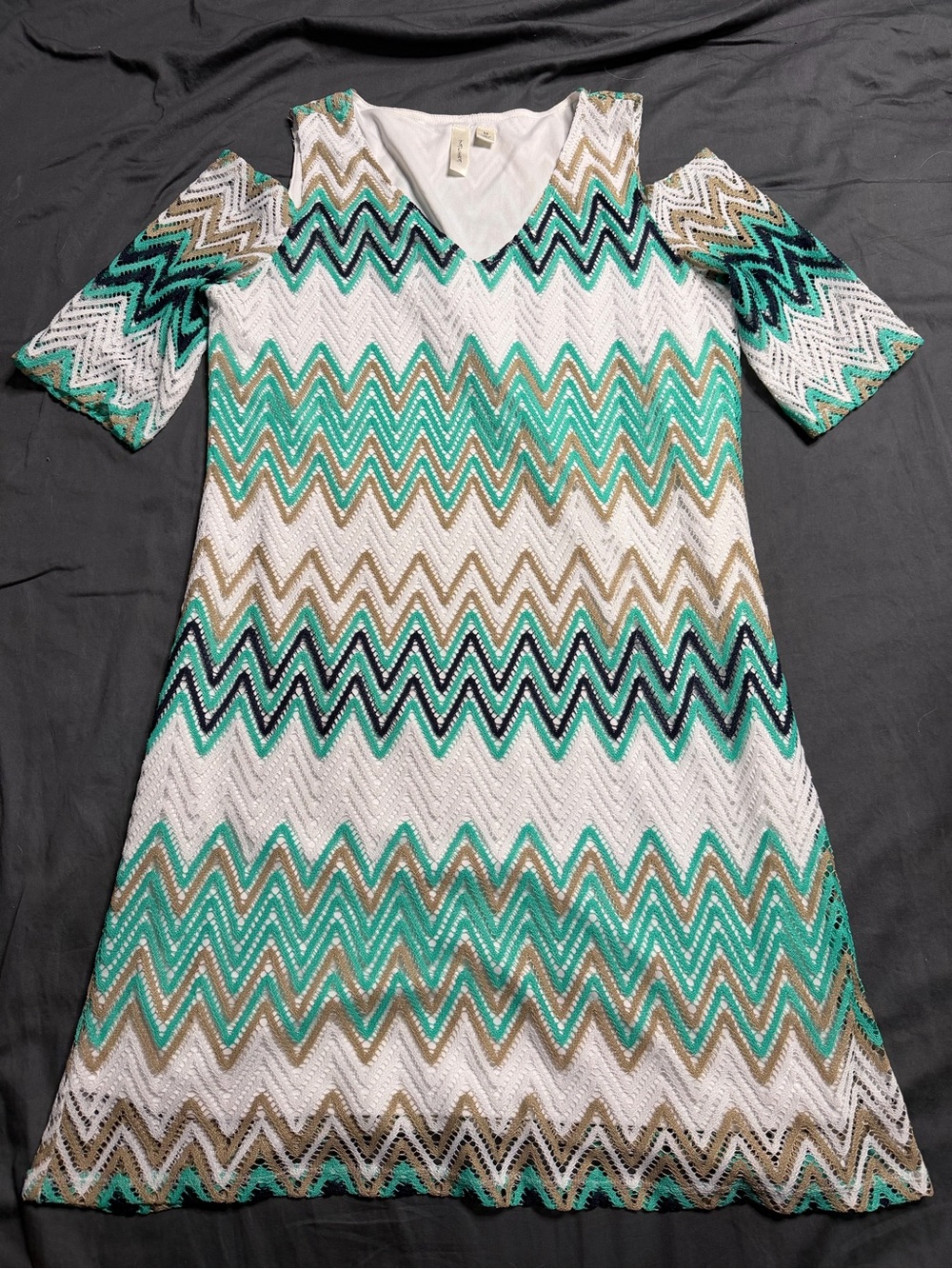 Tacera White, Teal & Tan Chevron V‑Neck Midi Dress
